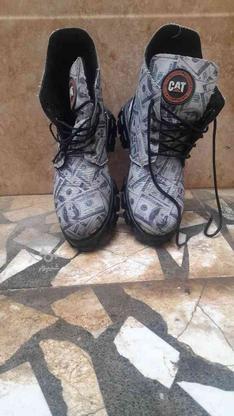کفش بوت طرح دلار سایز 40 در گروه خرید و فروش لوازم شخصی در مازندران در شیپور-عکس1