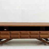 میز چوبی در حد نو