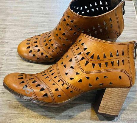 کفش چرم دست دوز عسلی سایز 39 در گروه خرید و فروش لوازم شخصی در خراسان شمالی در شیپور-عکس1