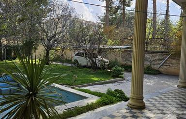 خانه ویلایی با باغ زیبا و استخر
