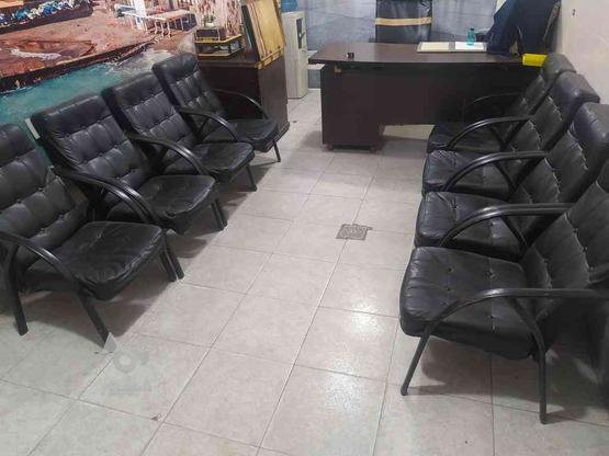 صندلی چرمی مشکی در گروه خرید و فروش صنعتی، اداری و تجاری در خوزستان در شیپور-عکس1