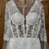 لباس عروس.