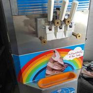 بستنی سازایرانی