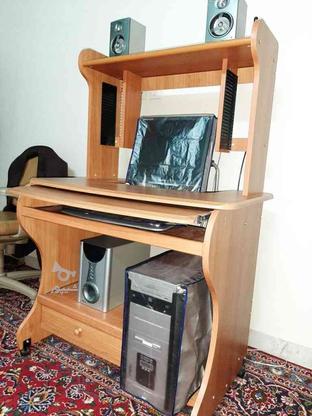 میز کامپیوتر بسیار تمیز در گروه خرید و فروش لوازم خانگی در اصفهان در شیپور-عکس1