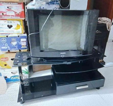 تلویزیون با میزش در حد نو در گروه خرید و فروش لوازم الکترونیکی در مازندران در شیپور-عکس1