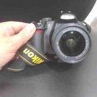 دوربین عکاسی و فیلمبرداری نیکون D3100 باپایه ترازدار ژاپنی