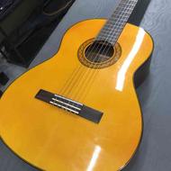 گیتار یاماها C70 اصل و سری قدیمی با کیفیت