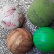 توپ فوتبال و والیبال