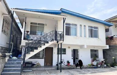 فروش یا معاوضه ویلایی دوطبقه در چالوس 220متر