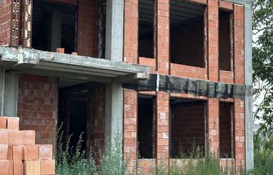 ویلا نیمه کاره 290 متر در 16 متری دوم