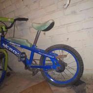 دوچرخه پسرانه سالم رنگ آبی. سبز . سایز 16 . جنسش خوبه .