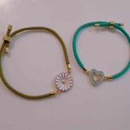 دستبند زنانه در چهار رنگ مختلف