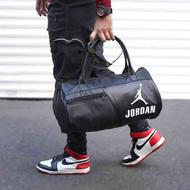 کیف ورزشی مشکی Jordan مدل J72