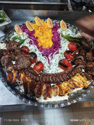 آشپز فستفود فرنگی ایرانی هستم - undefined