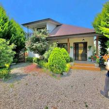 ویلا نیم پیلوت 300 متر زمین 3خواب بهشت زیبا