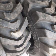 لاستیک عقب کمباین و جلو بیل بکهو