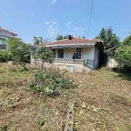فروش خانه و کلنگی 1100 متر در لزرجان