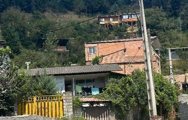 زمین 190 متری با چشم انداز موقعیت عالی در حاشیه روستا