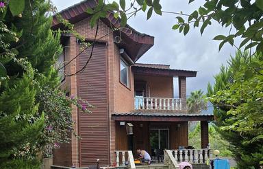 فروش ویلا 200 متر با 150 بنا دسترسی عالی حدود سیسنگان