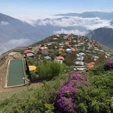 200مترزمین ییلاقی خوش قواره/آماده ساخت /بامدارک /