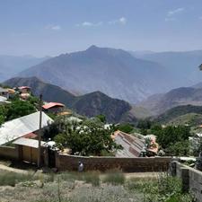 150مترزمین ییلاقی با ویوچشم نواز کوهستان بامدارک تکمیل