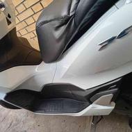 Honda pcx 160cc 1402 در حد خشک سفید