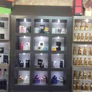 فروشنده خانم جهت مغازه عطر و ادکلن