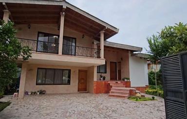 فروش ویلا 437 متری دنج سند دار زیر قیمت