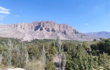 دماوند روستای سیمین دشت 1000متر زمین کنار رودخانه پر آب