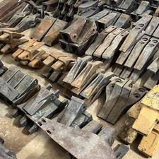 بیل بکهو بیل مکانیکی لودر گریدر غلطک ناخن کلنگ گوشه دم تیغ