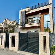 ویلا دوبلکس 200 متری مرکز شهر سرخرود