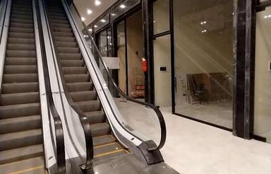 رهن و اجاره مغازه 21 متری جنب مترو حسین آباد