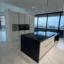 180متر/30متر تراس/تکواحدی/دید کل شهر