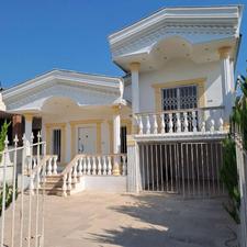 فروش ویلا 240 متر در جاده چمستان