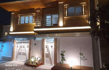 فروش ویلا 140 متر در مرکز شهر دوطبقه یکجا شیک
