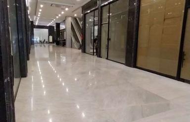 اجاره تجاری 18 متری در پاساژ تازه احداث رونیکا در هروی