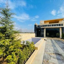 فلت مدرن با روف منطقه برند و با اصالت 