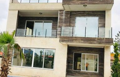 فروش ویلا 330 متر در کاسب محله دوبلکس استخر روباز سنددار