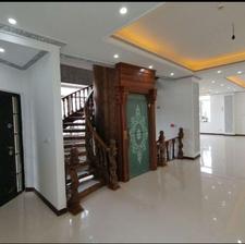 ویلا 620 متری استخردار در فاز 3