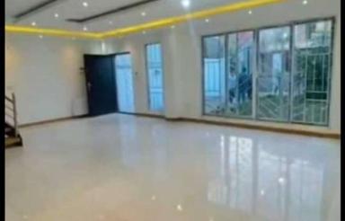 فروش ویلا 150 متر در علمده شرقی