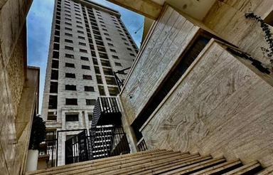 برج پلاک یک نیلی 148 متری طبقات بالا مبله