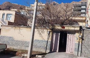خانه ویلایی 170 متری فریدونشهر 2خواب شش دانگ
