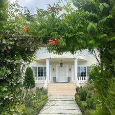 ویلا باغ 880متری حیاط سازی فول در محمودآباد 