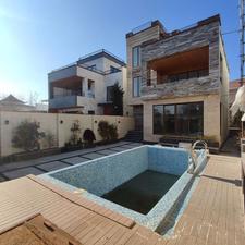 ویلا استخردار با بهترین متریال در ساحل 305متر