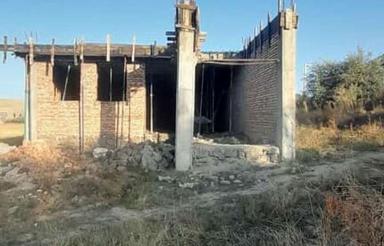 خانه نیمه ساخته
