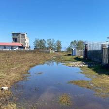 زمین 200 متری با انشعابات سر زمین