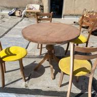 میزنه خوری باش صندلی