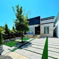 ویلا مدرن سند تک برگ با استخر منطقه خوش نشین