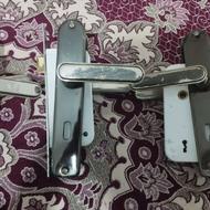 قفل در چوبی