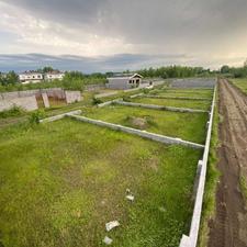 زمین 150 متری که اطرافش ساخت و سازم داره